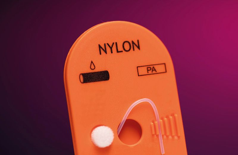 NYLON SCHWARZ NYLON SCHWARZ